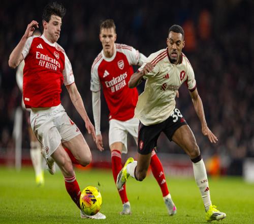 阿森納00悶平利物浦！3連勝被終結，仍6分領跑英超，三叉戟啞火