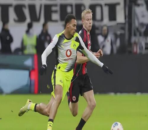 92分钟反超95分钟绝平!法兰克福的救赎与悲情,这就是足球的模样