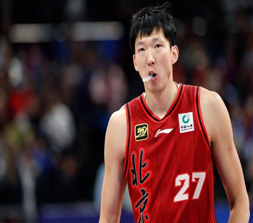 侮辱性極強珀賽爾單臂隔扣周琦噴垃圾話,最后迎面大魔王拋投絕殺