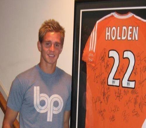 全面發(fā)展的玻璃人，最長一次休戰(zhàn)22個月，29歲在預備隊，31歲退役