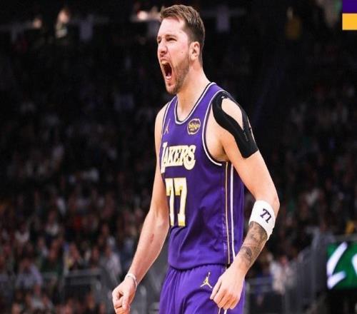 詹姆斯26分9板10助,湖人无缘逆转!字母哥21分,一战明白四件事