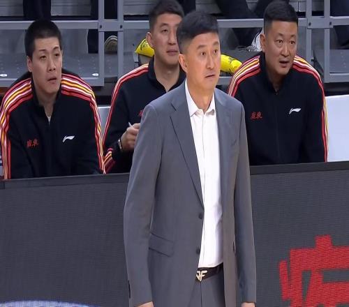 太适合广东队!CBA“冠军中锋”状态劲爆,这可是杜锋的内线底牌