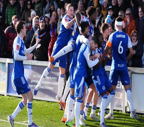 麥克斯菲爾德前身五年前因債務破產解散,如今球隊涅槃重生