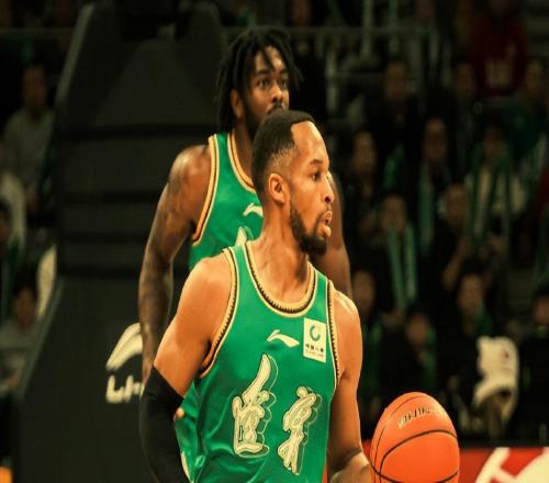 辽粤大战亨特了解萨姆纳,莫兰德也绝对不手软,虎口拔牙问题不大