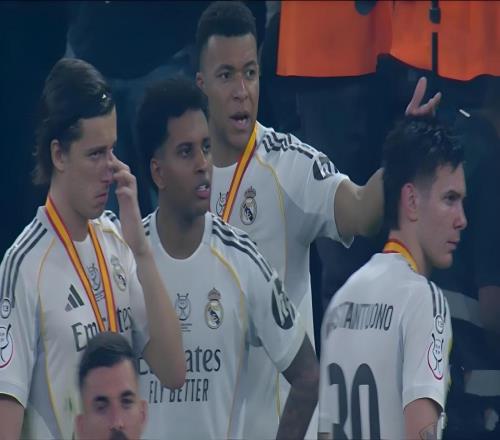 皇馬、巴薩，到底誰吃虧知名裁判發聲：3個鏡頭，一目了然