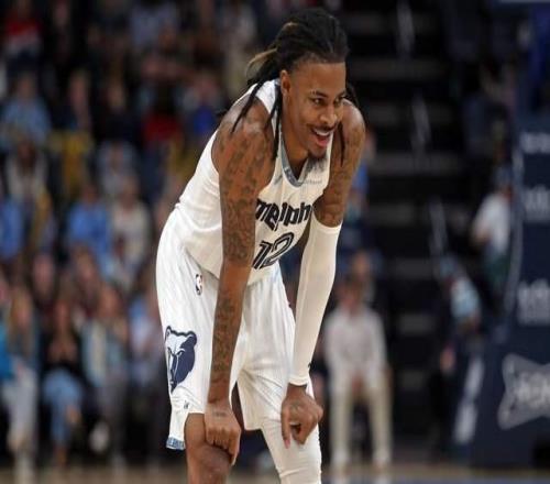 火箭有意莫蘭特KD社媒轉(zhuǎn)發(fā)身穿莫蘭特球衣圖火箭能進(jìn)行交易