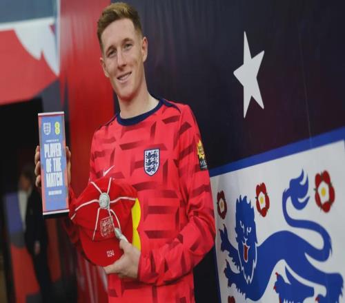 重建中场!曝曼联斥资1亿求购三狮红星B费离队板上钉钉