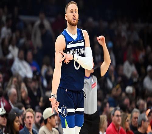 三分命中率和組織能力都在提升,森林狼后場大將正在適應(yīng)控衛(wèi)位置