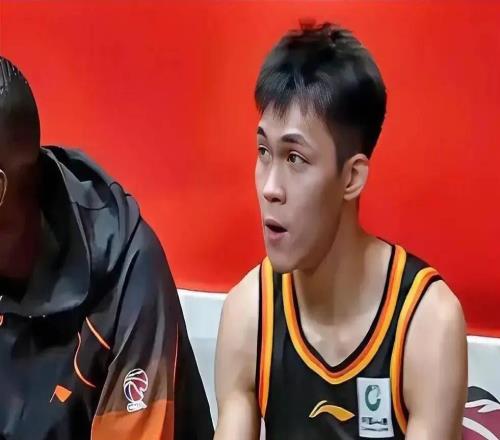 CBA全明星投票白熱化：徐杰票王，郭艾倫暫排第4，龐崢麟徐昕登榜