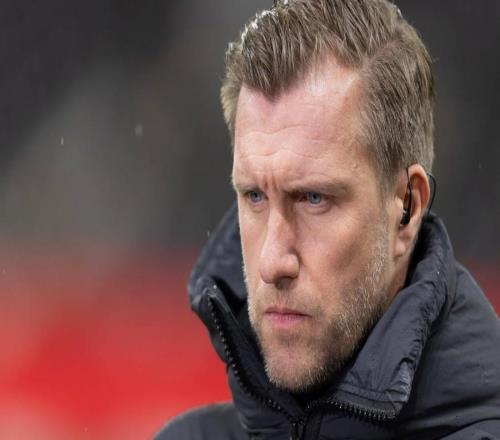 克勒舍：我們丟球太容易了，斯圖加特每次長傳球都能造成威脅