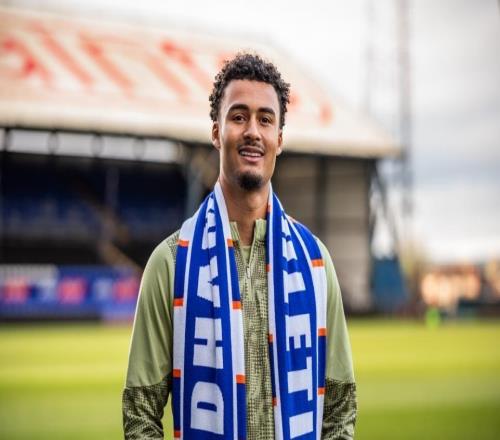 官方：維拉20歲中場泰勒租借加盟奧德漢姆，租期至本賽季結束