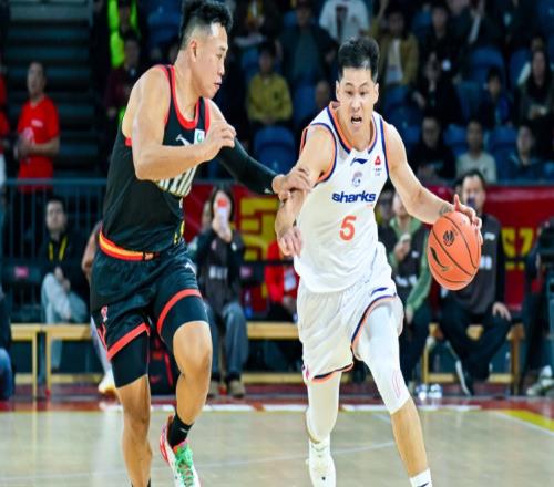 都怪張鎮麟昔日國手+全明星轉會后坐穿冷板凳，場均1.6分1.4板