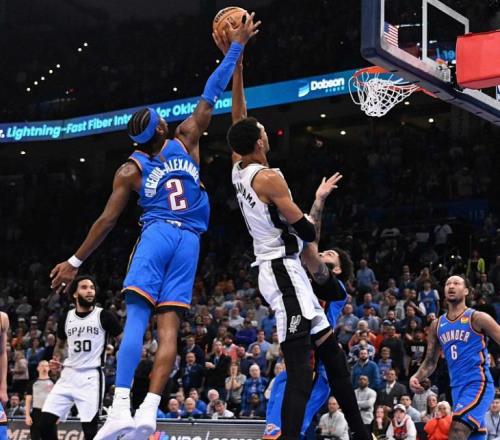 文班亞馬吐槽現(xiàn)在蓋帽太難，因為現(xiàn)在沒人無腦沖擊內(nèi)線了！