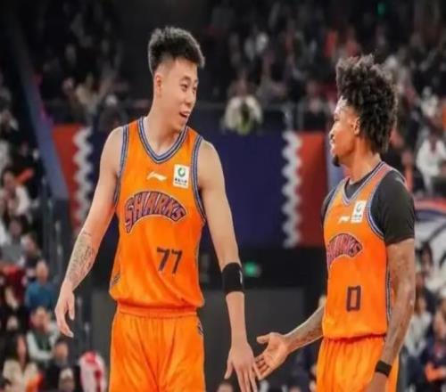 廣東主場迎戰(zhàn)上海，兩大豪門對決，徐杰主場再說晚安