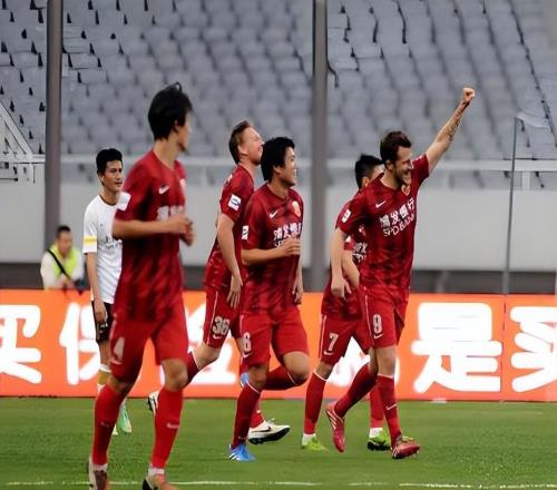 上港冬訓(xùn)將迎來兩位久違新星回歸助陣，未來將挑大梁，值得期待