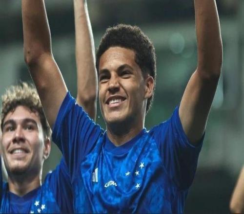 德天空：多特約1000萬歐報價17歲巴西后衛(wèi)普拉特斯，但被拒絕