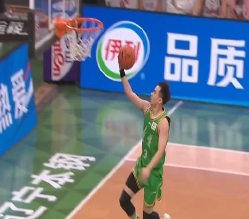 仍然一流，趙繼偉賽季首秀砍全場最高24分+3板7助，正負值+17