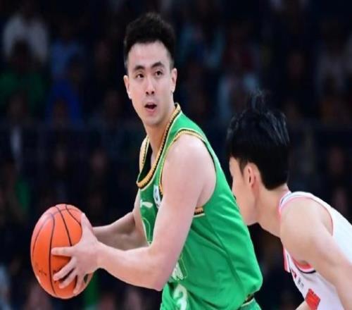 遼寧官方：趙繼偉今日戰(zhàn)新疆迎賽季首秀，此前因肌肉拉傷一直缺席