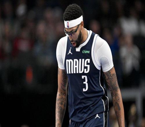 搞笑，阿里納斯因戴維斯傷病纏身，給他起了個綽號叫“痛先生”