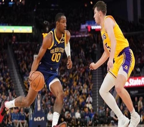 阿里納斯：勇士搞砸了庫(kù)明加的價(jià)值，他換不回里夫斯這樣的球員