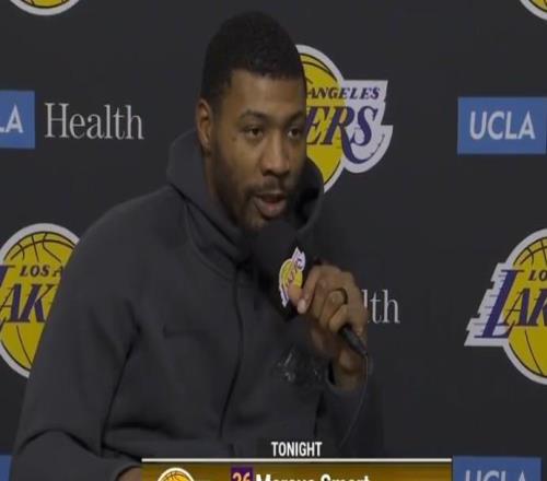 斯馬特：湖人一直是被追逐的角色，對手總會在打湖人時超神