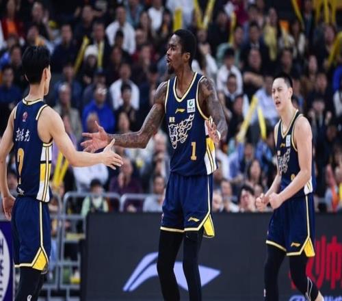 CBA積分榜最新排名！上?？駝購V東沖上第2：遼寧第11山西第14