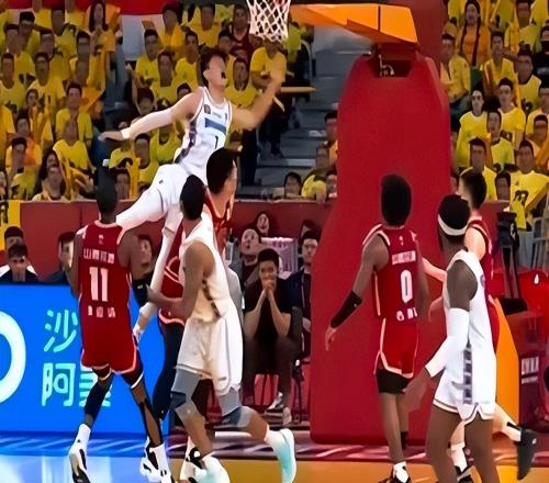 問心無愧！劉傳興否認(rèn)故意重傷曾凡博，北京首鋼力爭(zhēng)擊敗山西復(fù)仇