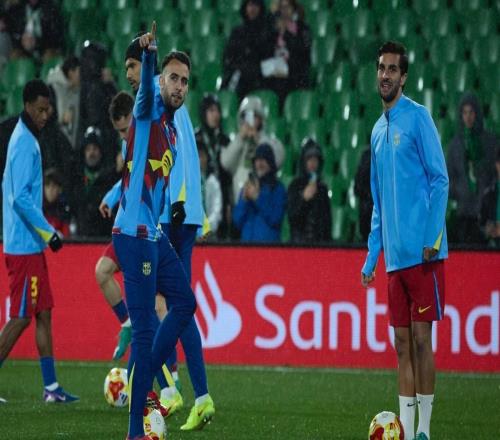 每體：巴薩國王杯比賽因安全問題推遲15分鐘開球