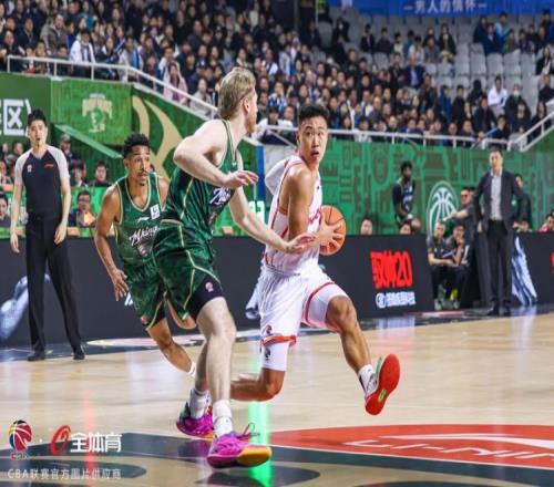 三連客首戰(zhàn)，居然連門都看不住_CBA直播