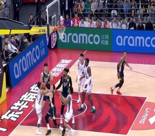 廣東激戰(zhàn)北控！胡明軒爆發(fā)杜潤(rùn)旺穩(wěn)健輸出奎因低效