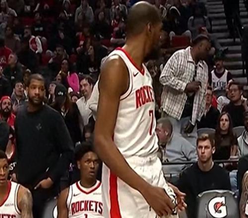 追夢(mèng)格林詛咒繼續(xù)，杜蘭特怒砸水瓶，火箭管理層趕緊弄后衛(wèi)吧