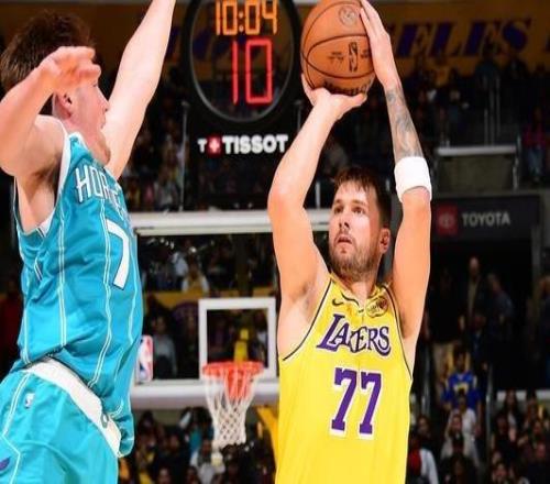 ESPN：東契奇因左腹股溝不適缺席明日戰(zhàn)開(kāi)拓者