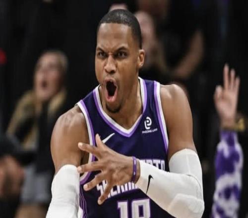 威少：我打球時很多年輕球員還沒出生，傳授經(jīng)驗是我的義務和責任