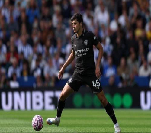 21歲胡桑諾夫未出戰(zhàn)U23亞洲杯，烏茲比賽下半場時(shí)他將首發(fā)出戰(zhàn)曼市德比