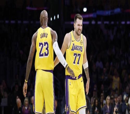 勒布朗29+9+6湖人不敵黃蜂，東契奇39分鮑爾30+6+11