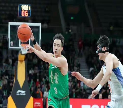 高興太早，遼寧隊終于贏球卻收壞消息，楊鳴真該管管了