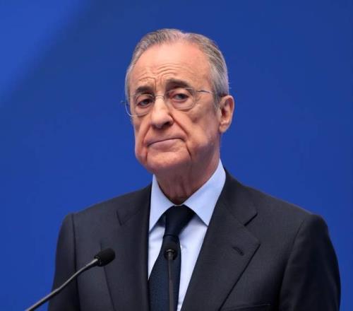 皇馬球迷拉橫幅抗議78歲佛爺：離開吧！失敗者為錢出賣一切