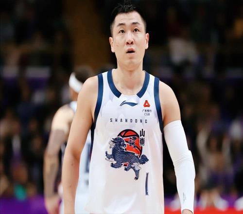 CBA又出一頂級后衛(wèi)！打爆高詩巖，狂砍26+8+13，他還是個新秀啊