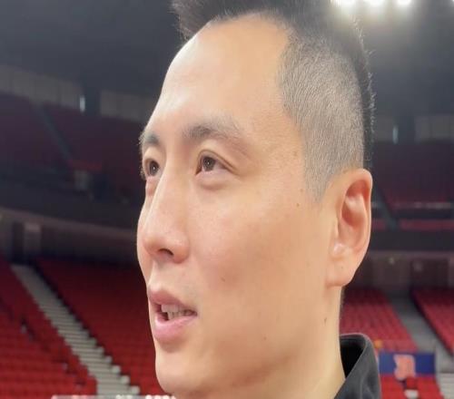 盧偉：我們還不是頂級(jí)強(qiáng)隊(duì)要放平心態(tài)，張鎮(zhèn)麟的表現(xiàn)數(shù)據(jù)說(shuō)明一切