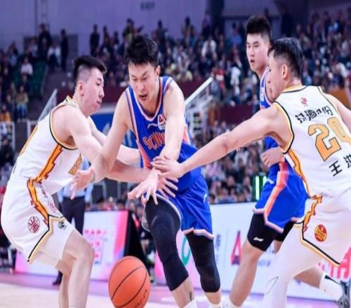 24分慘?。∵|籃苦主慘遭16連?。合乱惠喫麄兡鼙湎品瓘V東嗎