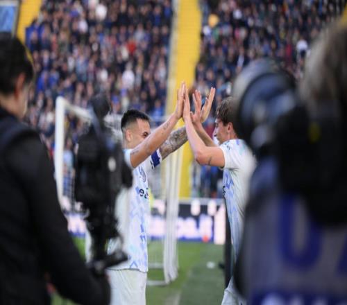 我羅勞塔羅，我驢阿坎驢國米客場眾志成城險勝烏迪內斯