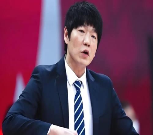 CBA再開重磅罰單，老實人邱彪被坑了，官方連續(xù)偏袒裁判惹爭議