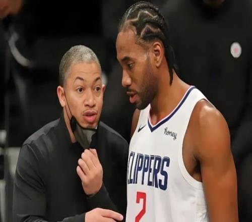 最強(qiáng)病號(hào)！又倒在膝蓋上！快船又沒了