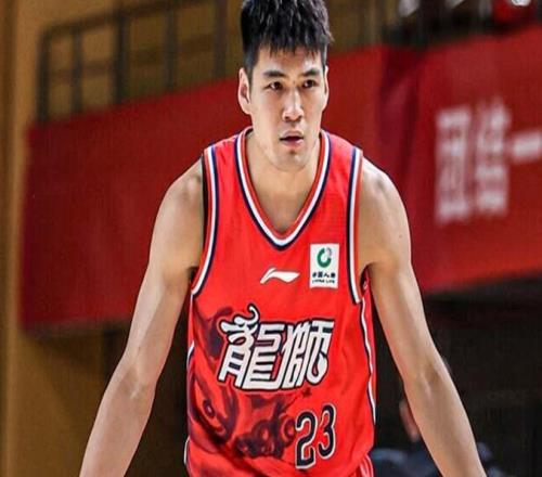 郭艾倫連14場傷停廣州大勝北控陳國豪因“回避條款”只打一節(jié)