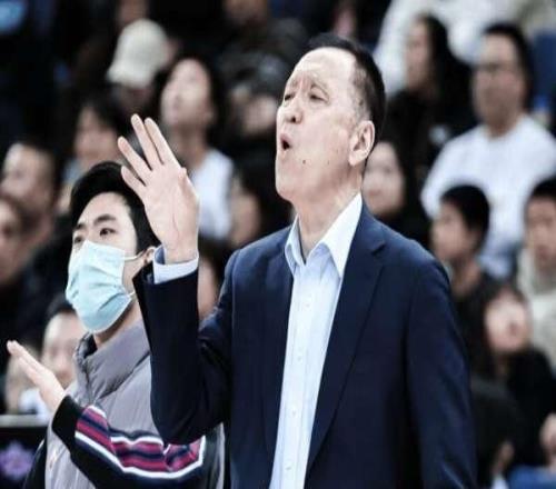 又贏了！69歲老帥接手“爛攤子”，如今率隊(duì)3連勝，網(wǎng)友貴叔牛逼