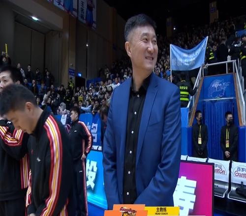 杜鋒不整活！28分大勝四川，廣東5人滿分，胡隊復蘇徐杰卻糟透了