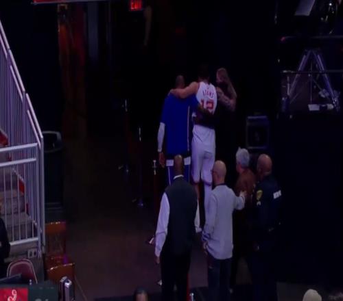 亞當斯重傷！火箭復仇鵜鶘，杜蘭特創(chuàng)NBA第6神跡小賈7記三分立功