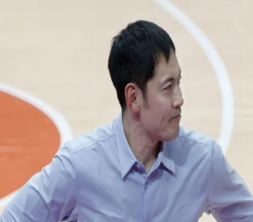 北控剛打好一場又崩了！防守反擊頂不住，張慶鵬掛機，還是沒希望