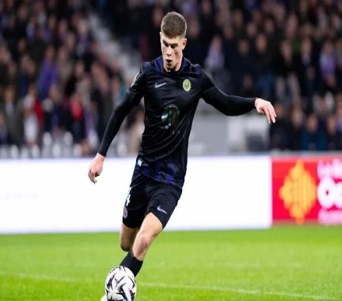 圖片報：多特在關注圖盧茲中衛克雷斯維爾，打算夏窗出手