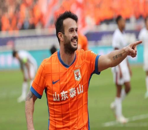 山東泰山足球俱樂部與瓦科完成續(xù)約